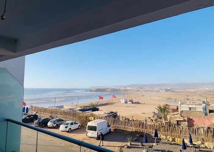 Appartement Moderne Avec Une Vue Spectaculaire Sur L Ocean